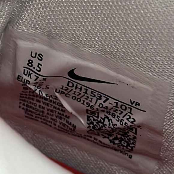 NIKE COSMIC UNITY 2 'BETTER US - OFF WHITE' SIZE 8.5 NEW - Picture 11 of 14